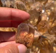 Charger l'image dans la galerie, Citrine brut 102