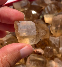 Charger l'image dans la galerie, Citrine brut 94
