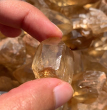 Charger l'image dans la galerie, Citrine brut 38