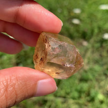 Charger l'image dans la galerie, Citrine brut 104
