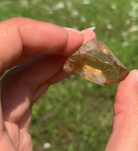 Charger l'image dans la galerie, VENDU Citrine brut 99
