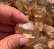 Charger l'image dans la galerie, Citrine brut 83