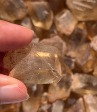 Charger l'image dans la galerie, Citrine brut 59