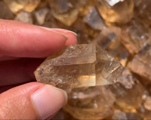 Charger l'image dans la galerie, Citrine brut 76