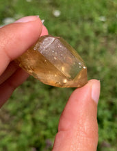Charger l'image dans la galerie, Citrine brut 89