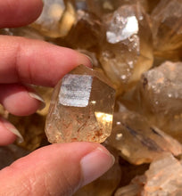 Charger l'image dans la galerie, VENDU Citrine brut 57