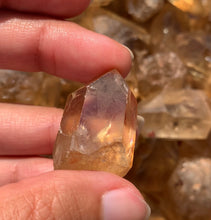 Charger l'image dans la galerie, Citrine brut 86