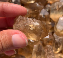 Charger l'image dans la galerie, Citrine brut 89