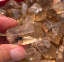 Charger l'image dans la galerie, Citrine brut 74