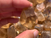 Charger l'image dans la galerie, Citrine brut 48