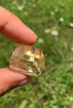 Charger l'image dans la galerie, VENDU Citrine brut 57