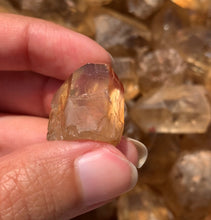 Charger l'image dans la galerie, Citrine brut 86
