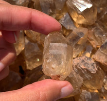Charger l'image dans la galerie, Citrine brut 76