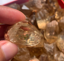 Charger l'image dans la galerie, Citrine brut 96
