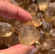 Charger l'image dans la galerie, Citrine brut 91