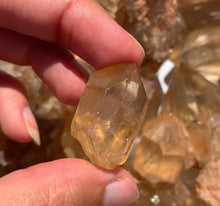 Charger l'image dans la galerie, Citrine brut 39