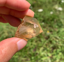 Charger l'image dans la galerie, Citrine brut 68