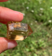 Charger l'image dans la galerie, VENDU Citrine brut 56