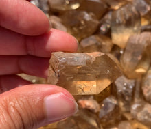 Charger l'image dans la galerie, Citrine brut 92