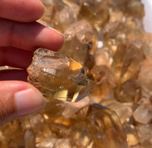 Charger l'image dans la galerie, Citrine brut 102