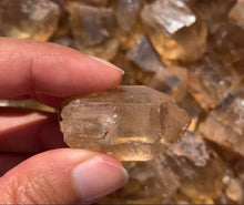 Charger l'image dans la galerie, Citrine brut 76