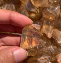 Charger l'image dans la galerie, Citrine brut 82
