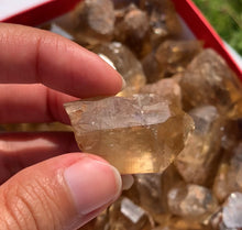 Charger l'image dans la galerie, Citrine brut 101