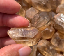 Charger l'image dans la galerie, Citrine brut 61