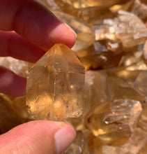 Charger l'image dans la galerie, Citrine brut 38