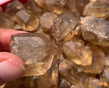 Charger l'image dans la galerie, Citrine brut 60