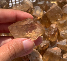 Charger l'image dans la galerie, Citrine brut 50
