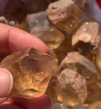 Charger l'image dans la galerie, Citrine brut 43