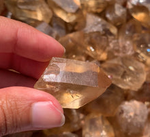 Charger l'image dans la galerie, Citrine brut 84
