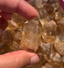 Charger l'image dans la galerie, Citrine brut 95