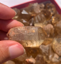 Charger l'image dans la galerie, Citrine brut 95