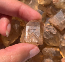 Charger l'image dans la galerie, Citrine brut 72