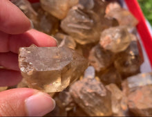 Charger l'image dans la galerie, Citrine brut 70