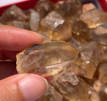 Charger l'image dans la galerie, Citrine brut 74