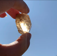 Charger l'image dans la galerie, Citrine brut 102