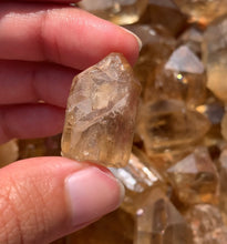Charger l'image dans la galerie, Citrine brut 87