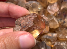 Charger l'image dans la galerie, Citrine brut 48
