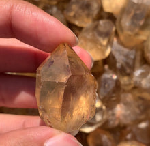 Charger l'image dans la galerie, Citrine brut 91