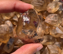 Charger l'image dans la galerie, Réservé Citrine brut 58
