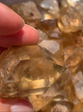 Charger l'image dans la galerie, Citrine brut 25