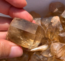 Charger l'image dans la galerie, Citrine brut 4