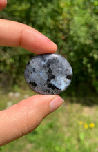 Charger l'image dans la galerie, Larvikite 43