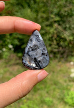 Charger l'image dans la galerie, Larvikite 41