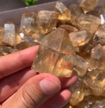 Charger l'image dans la galerie, Citrine brut 18