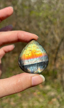 Charger l'image dans la galerie, VENDU Labradorite 283
