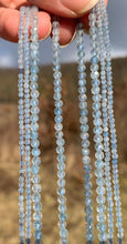 Charger l'image dans la galerie, Perles en aigue-marine facettées entre 2 et 3mm